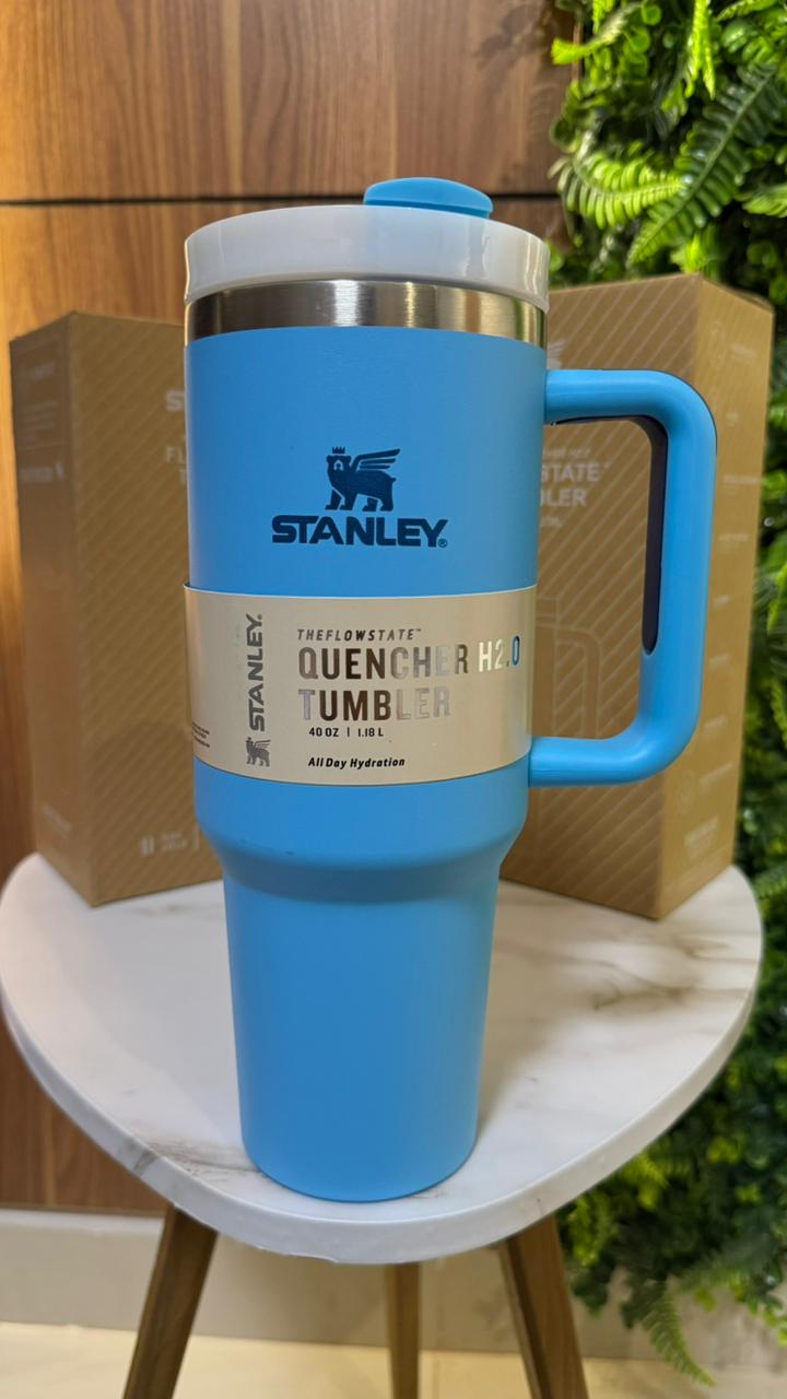 Stanley Quencher H2.0 FlowState Tumbler - 40 oz - Sky Blue