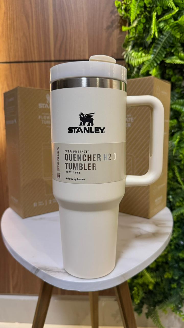 Stanley Adventure Quencher H2.0 FlowState Tumbler - Off-White