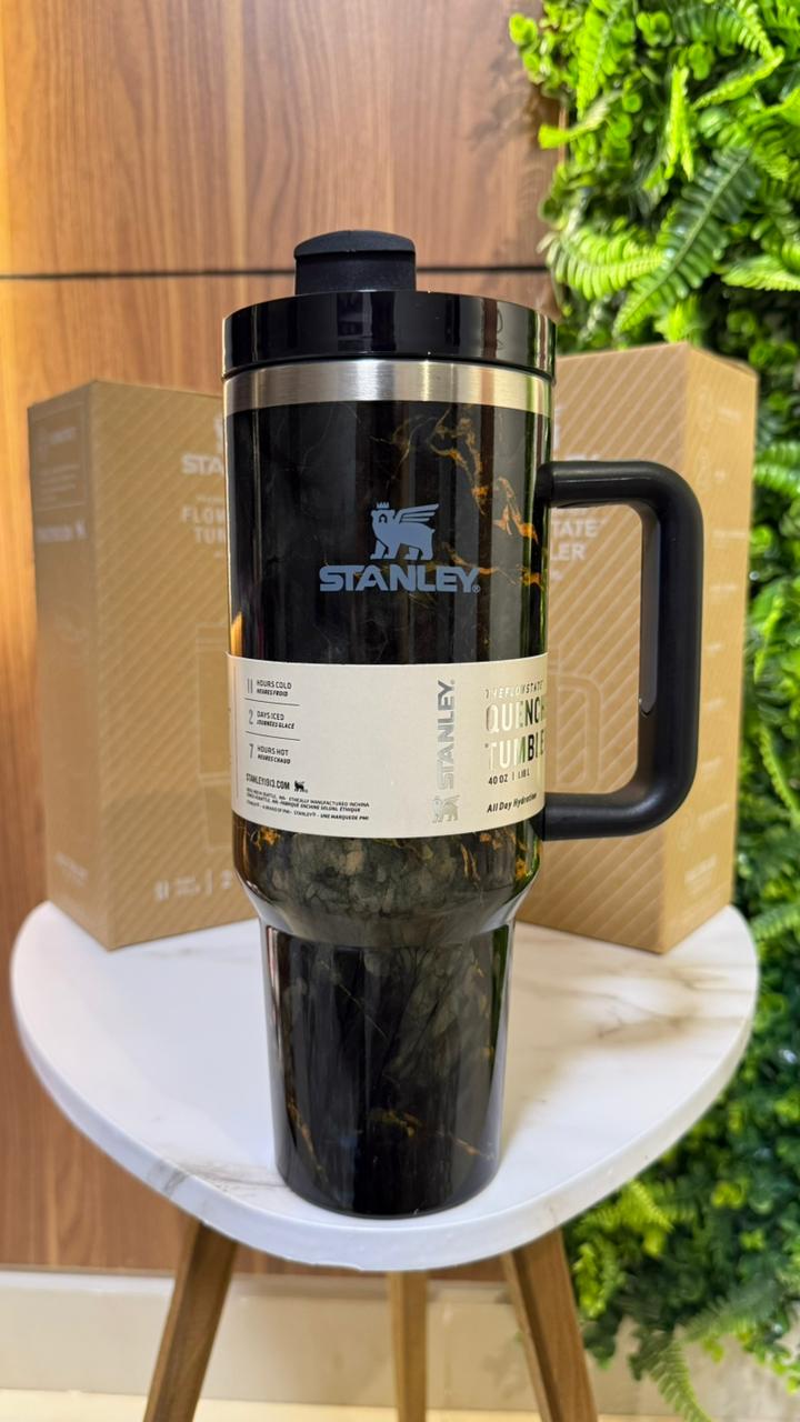 Stanley 40 oz FlowState Quencher Travel Tumbler - Black Marble