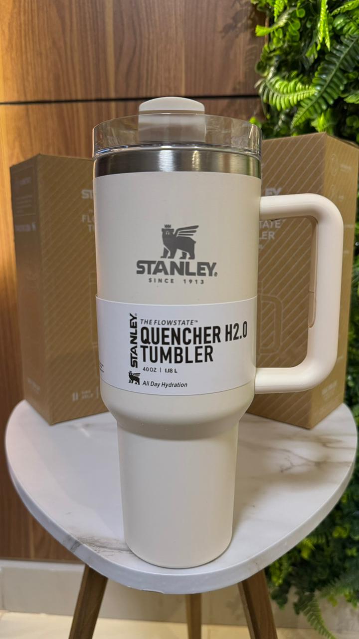 Stanley 40 oz FlowState Quencher Travel Tumbler -Cream