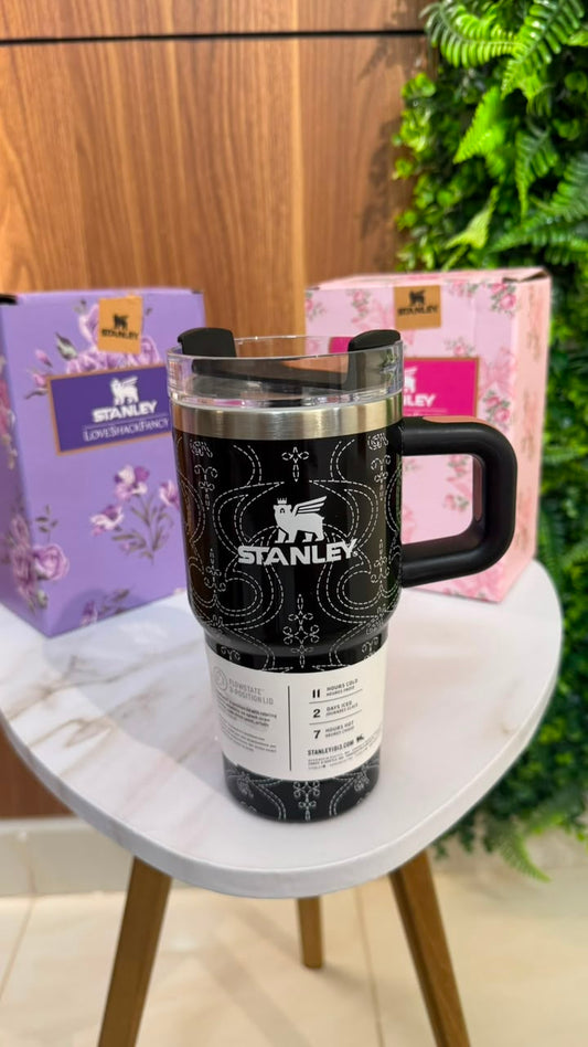 Stanley Quencher Travel Tumbler with Handle(600ML) – Black Bandana Lace Edition