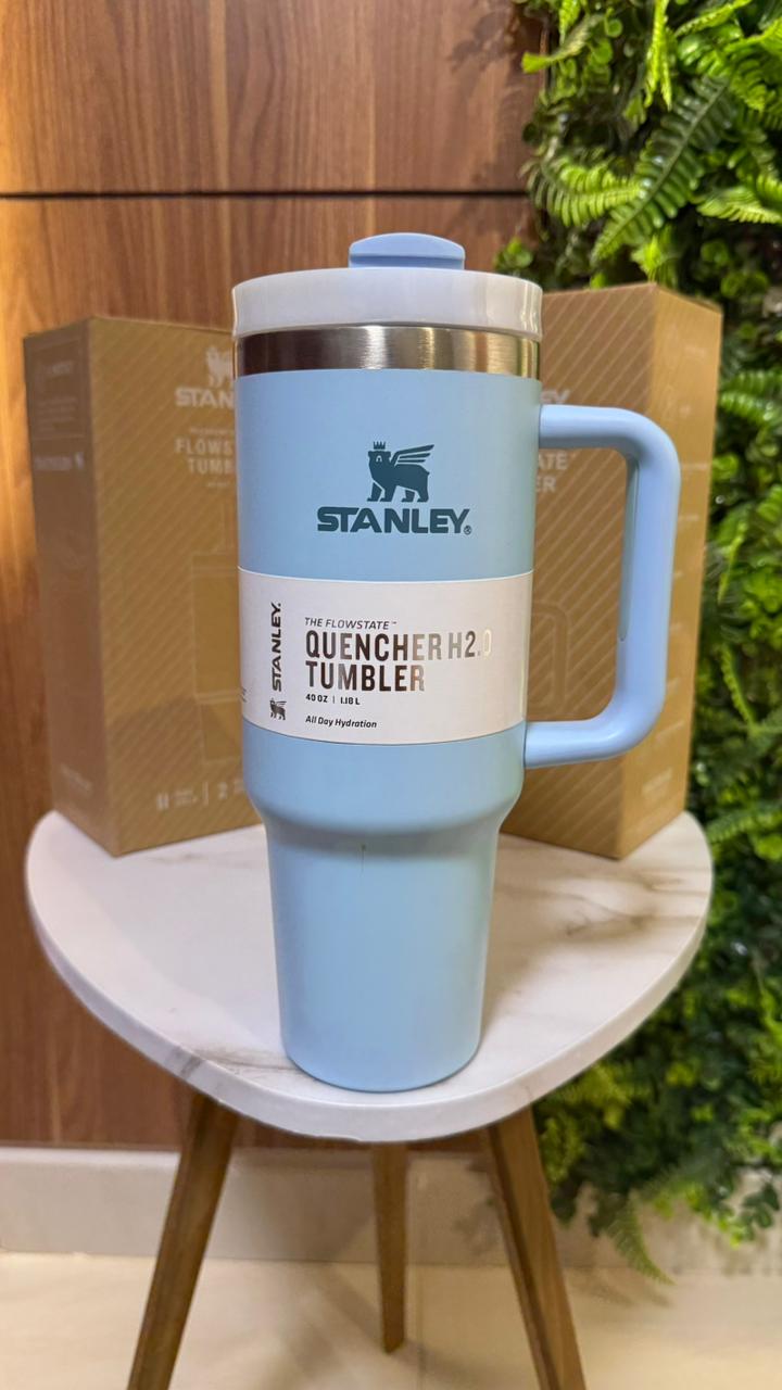 Stanley Adventure Quencher H2.0 FlowState Tumbler -Ice Blue